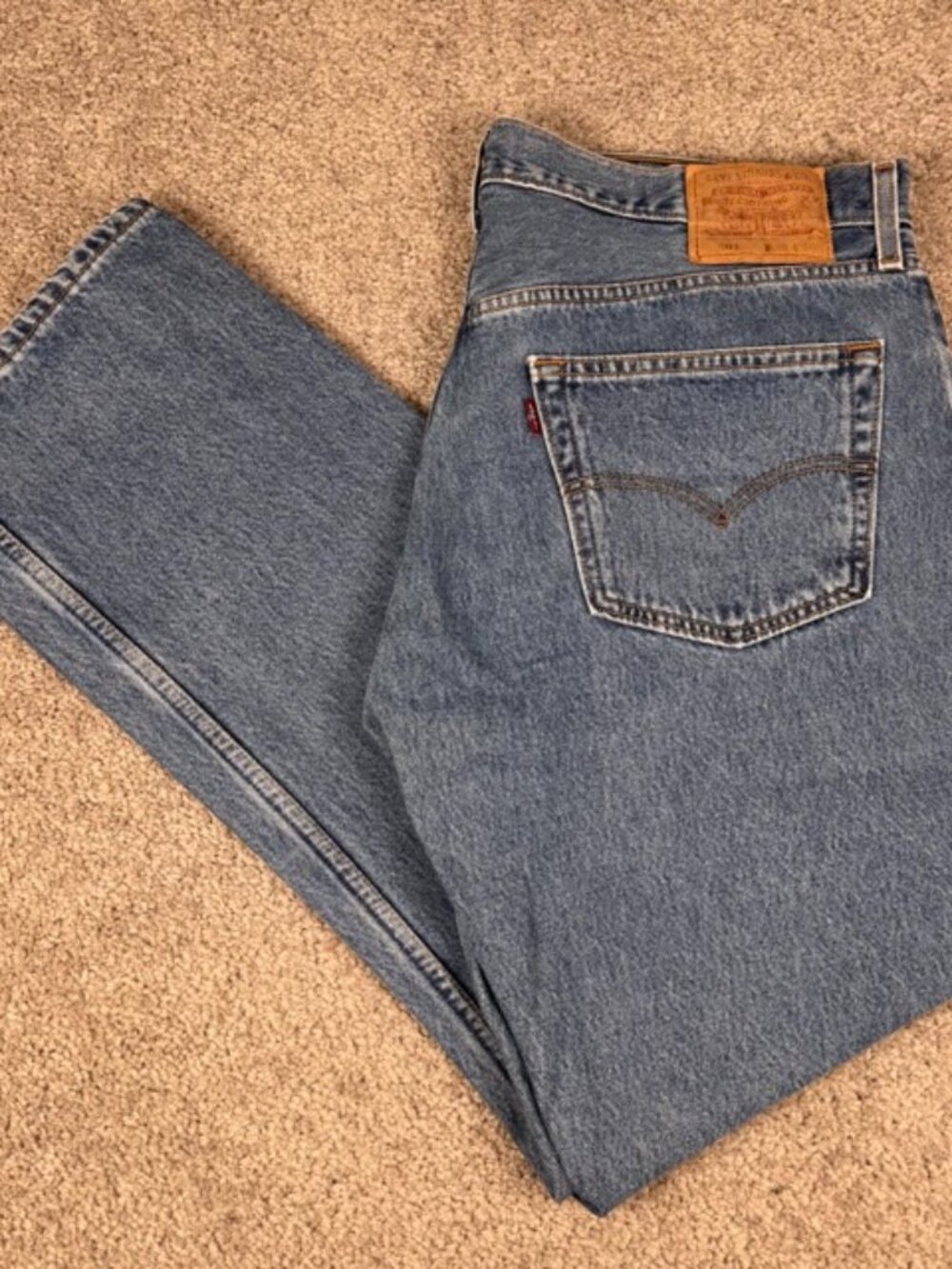 Levis 501 Original Fit Jeans Mens 38x30 Blue Made in USA Vintage Button Fly 2001
